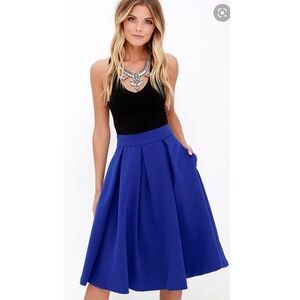 Women’s Pleated Skirt Sz L